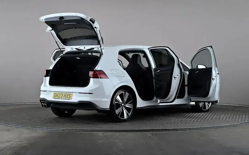 Used VW Golf VIII GTD 200 HP (147 kW) 2023 White Hatchback