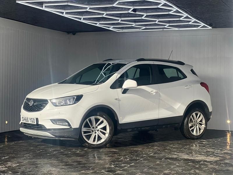 Used Vauxhall Mokka X Active 140 HP (102 kW) 2016 White SUV