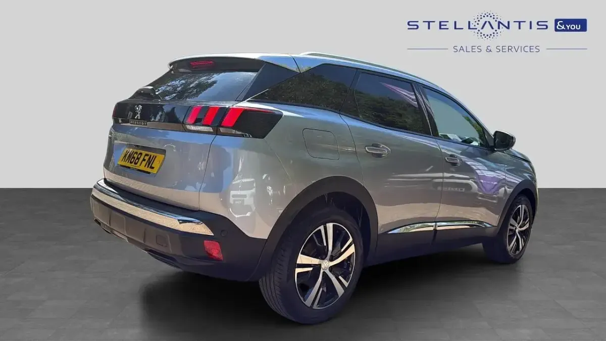 Used Peugeot 3008 Allure 129 HP (94 kW) 2018 Grey SUV