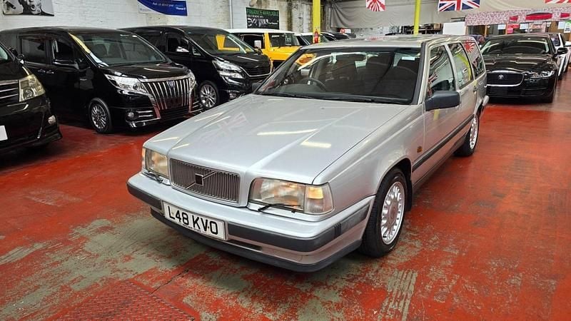 Silver Used 1993 Volvo 850 SE Estate | £4,995 - Image 1/4