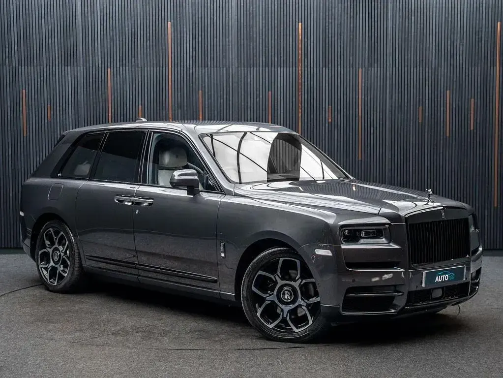 Used Rolls Royce Cullinan 571 HP (419 kW) 2022 Grey SUV