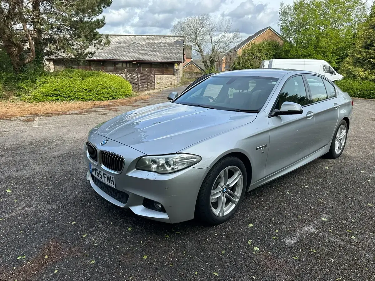 Usado BMW 520 M Sport 2015 Plateado Berlina