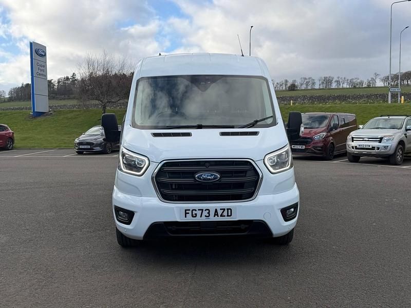 Second-hand Ford Transit Limited 170 CP (125 kW) 2024 Alb Van