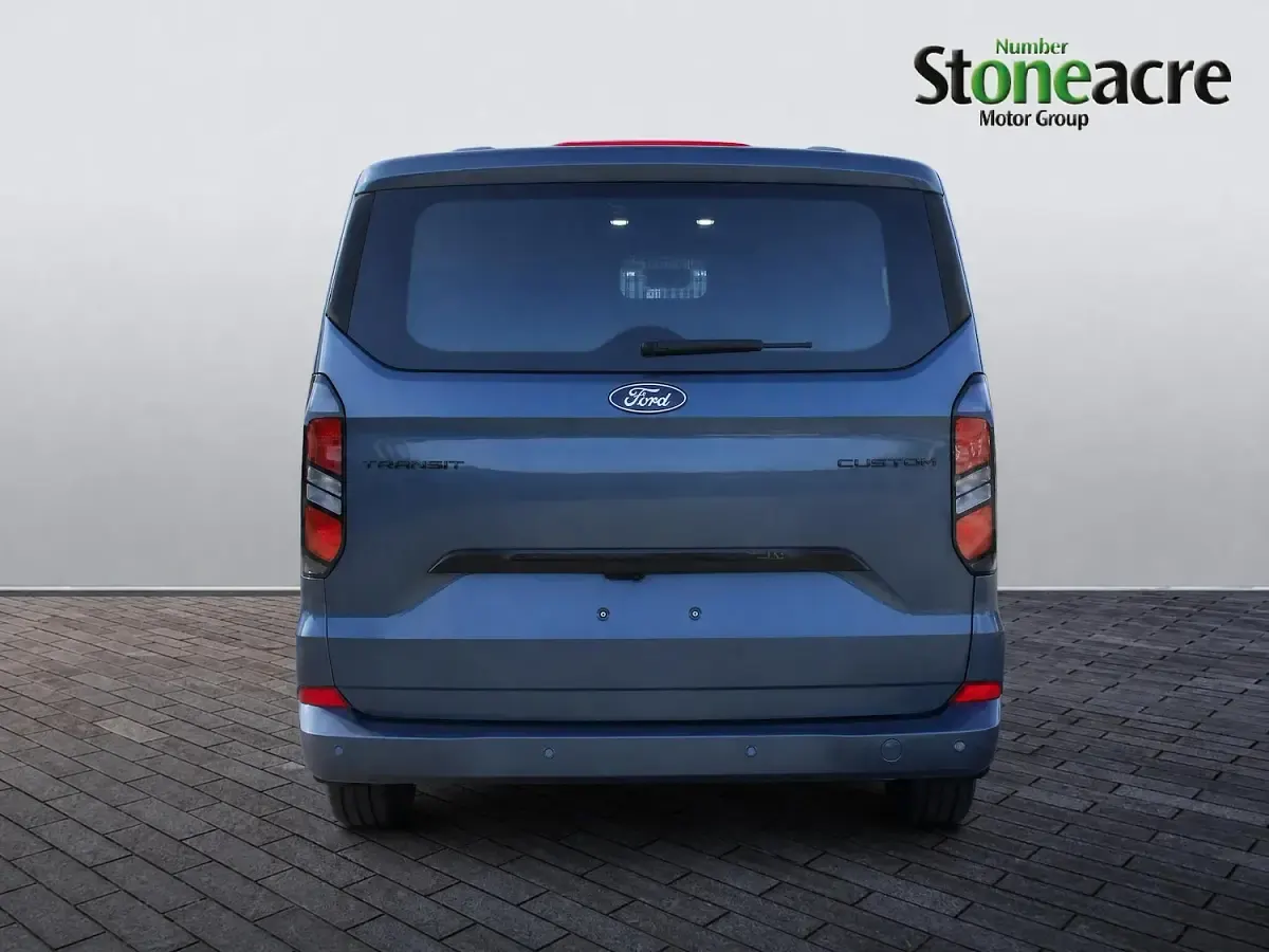 New Ford Transit Custom Limited 136 HP (100 kW) 2026 Blue Van