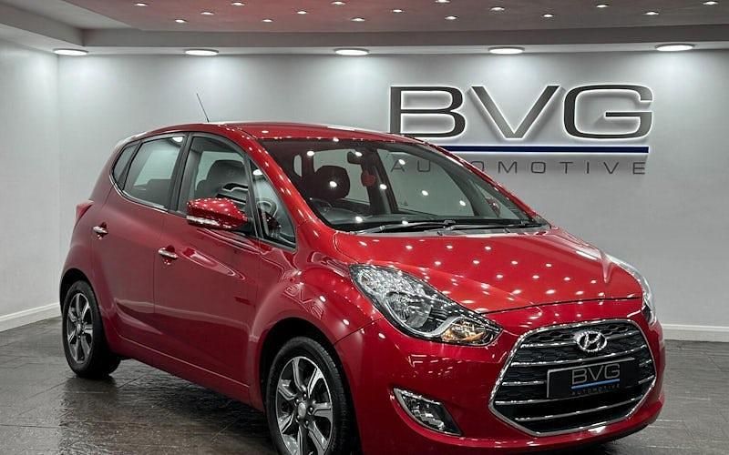 Red Used 2017 Hyundai ix20 SE Hatchback | £7,994 (Good price) - Image 1/2