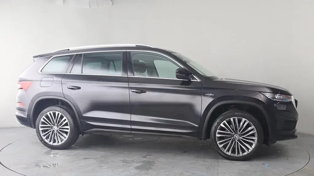 Used Skoda Kodiaq LAURIN & KLEMENT 200 HP (147 kW) 2022 Black SUV