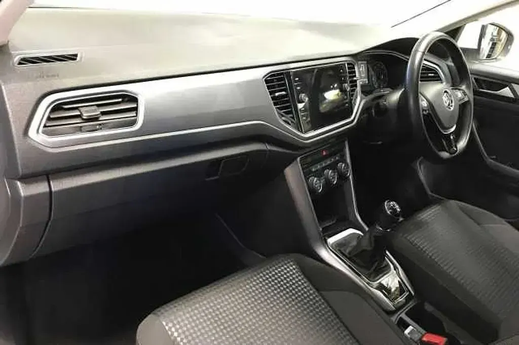 Usado VW T-Roc 150 HP (110 kW) 2022 SUV
