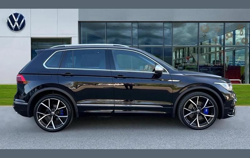 Used VW Tiguan R 320 HP (235 kW) 2023 Black SUV