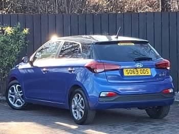 Used Hyundai i20 84 HP (61 kW) 2019 Blue Hatchback
