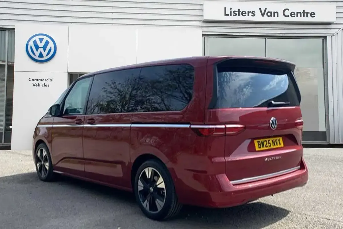 Used VW Multivan Style 150 HP (110 kW) 2025 Red MPV