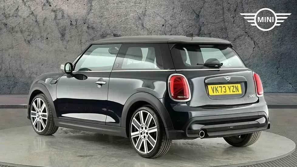 Used Mini Cooper Exclusive 134 HP (98 kW) 2023 Black Hatchback