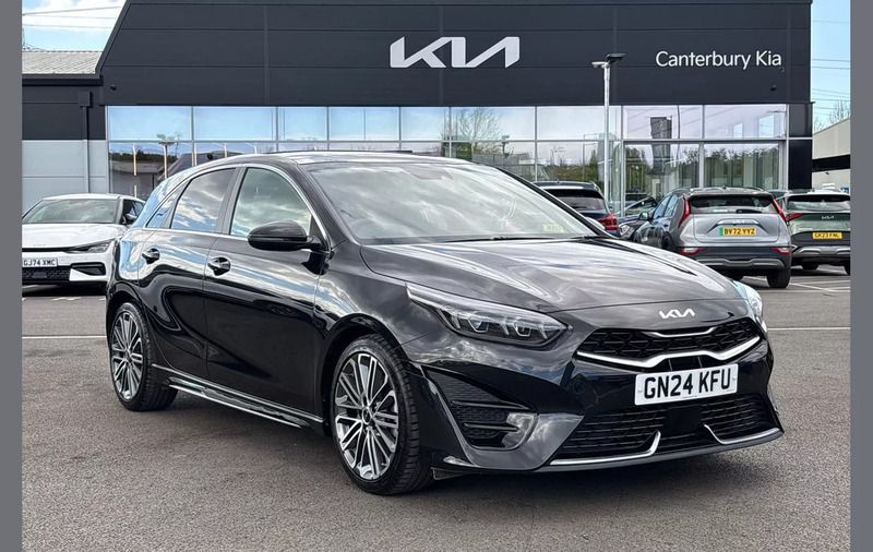 White Used 2024 Kia Ceed GT-Line S Hatchback | £23,995 (Expensive) - Image 1/4