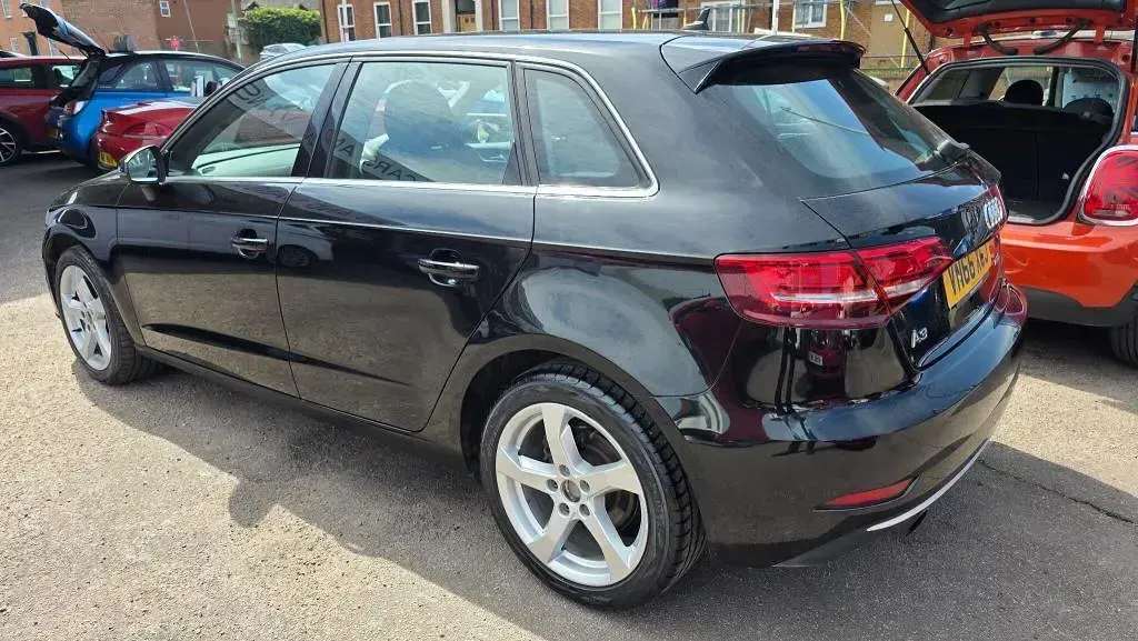 Used Audi A3 Sportback Sport 116 HP (85 kW) 2016 Black Hatchback