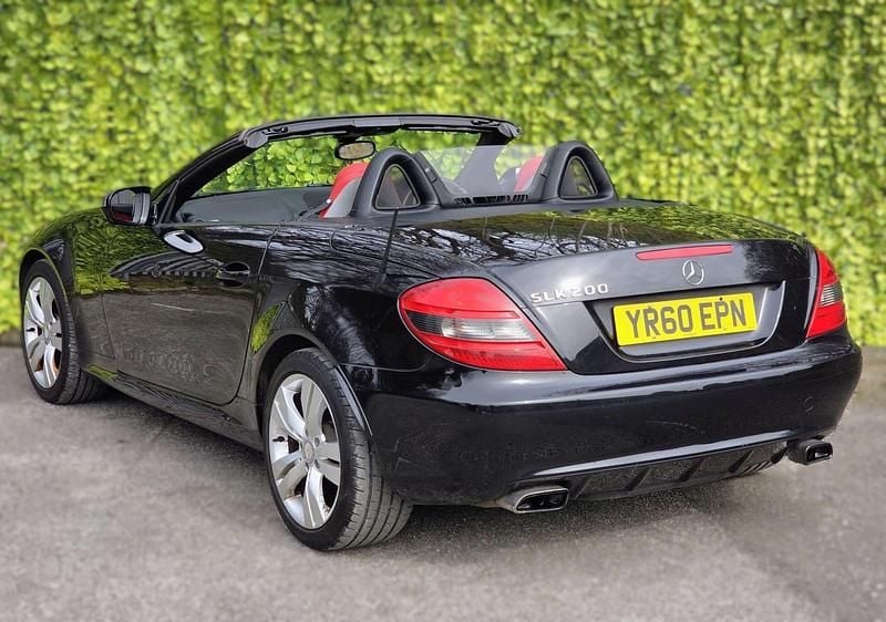 Used Mercedes SLK200 184 HP (135 kW) 2010 Black Cabriolet