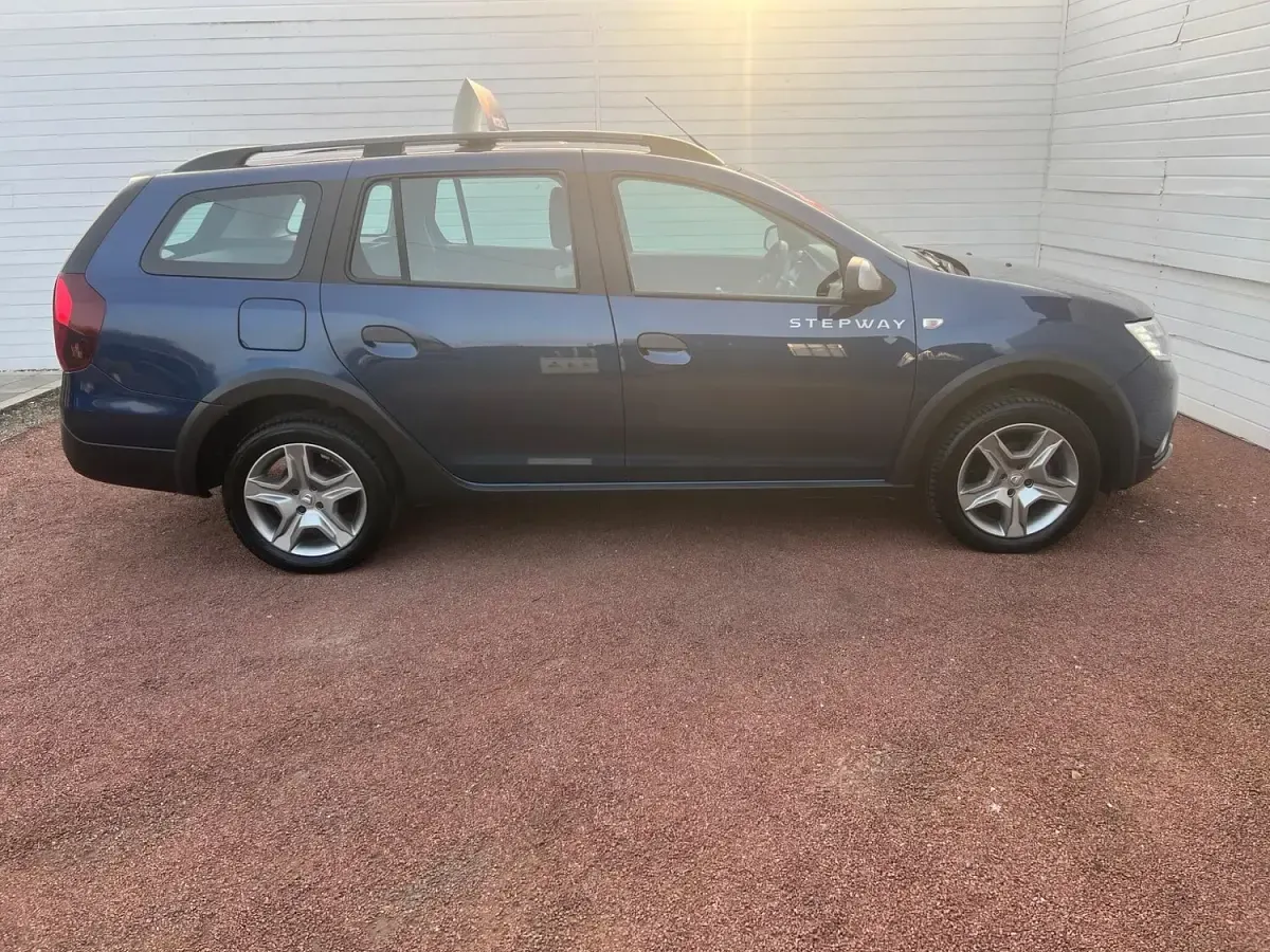 Used Dacia Logan MCV Comfort 90 HP (66 kW) 2019 Blue Estate
