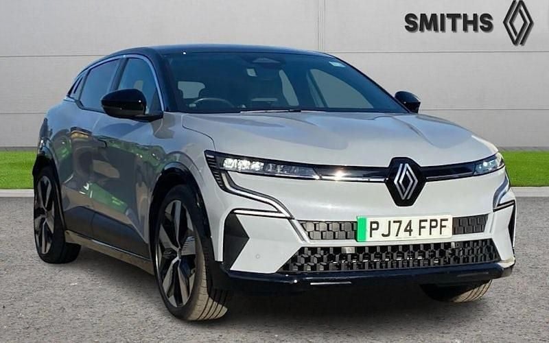 Used Renault Megane E-Tech Komfort 160 kW (218 HP) 2024 Ceramic grey/diamond black  Hatchback