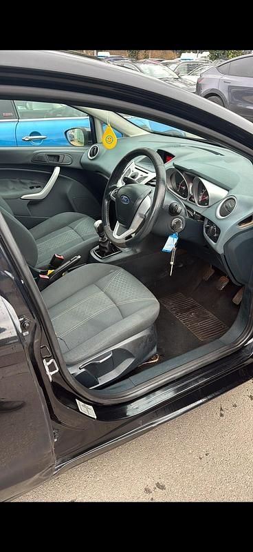 Used Ford Fiesta Zetec 67 HP (49 kW) 2010 Black Hatchback