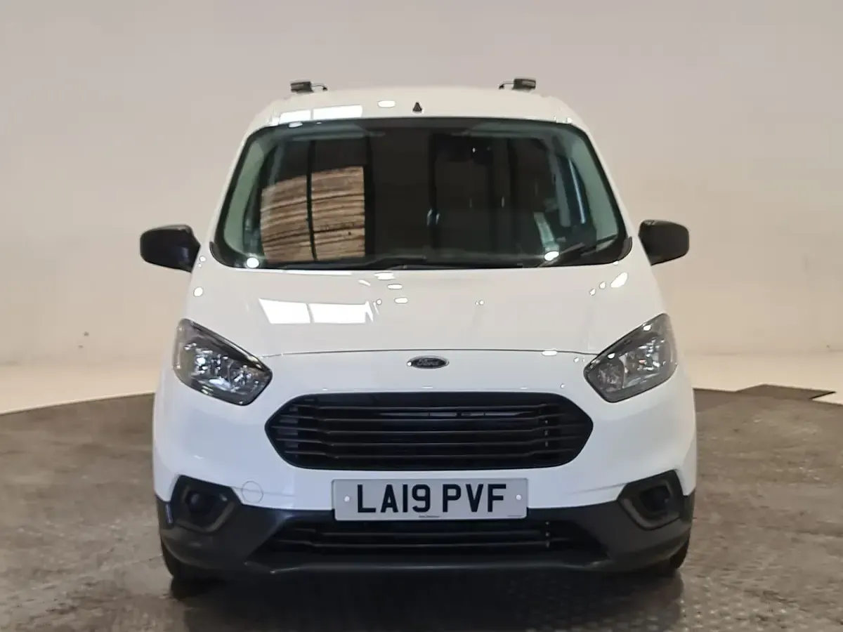 Used Ford Transit Courier 75 HP (55 kW) 2019 White Van