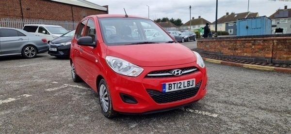 Red Used 2012 Hyundai i10 Classic Hatchback | £1,790 (Good price) - Image 1/1