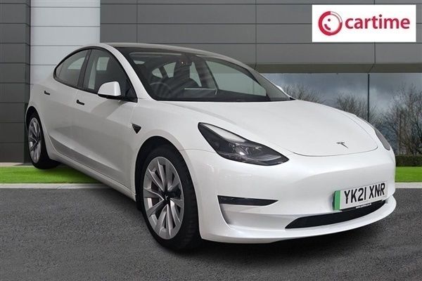 White Used 2021 Tesla Model 3 Long Range RWD Sedan | £23,100 (Expensive) - Image 1/3