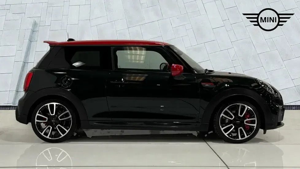 Używany Mini John Cooper Works Hatch 228 KM (167 kW) 2021 Zielony Hatchback