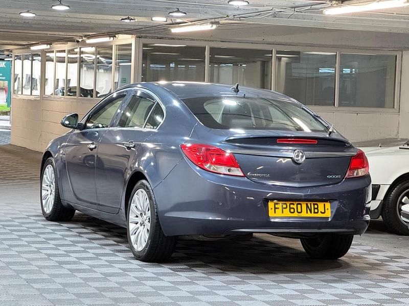 Used Vauxhall Insignia Elite 2010 Blue Hatchback