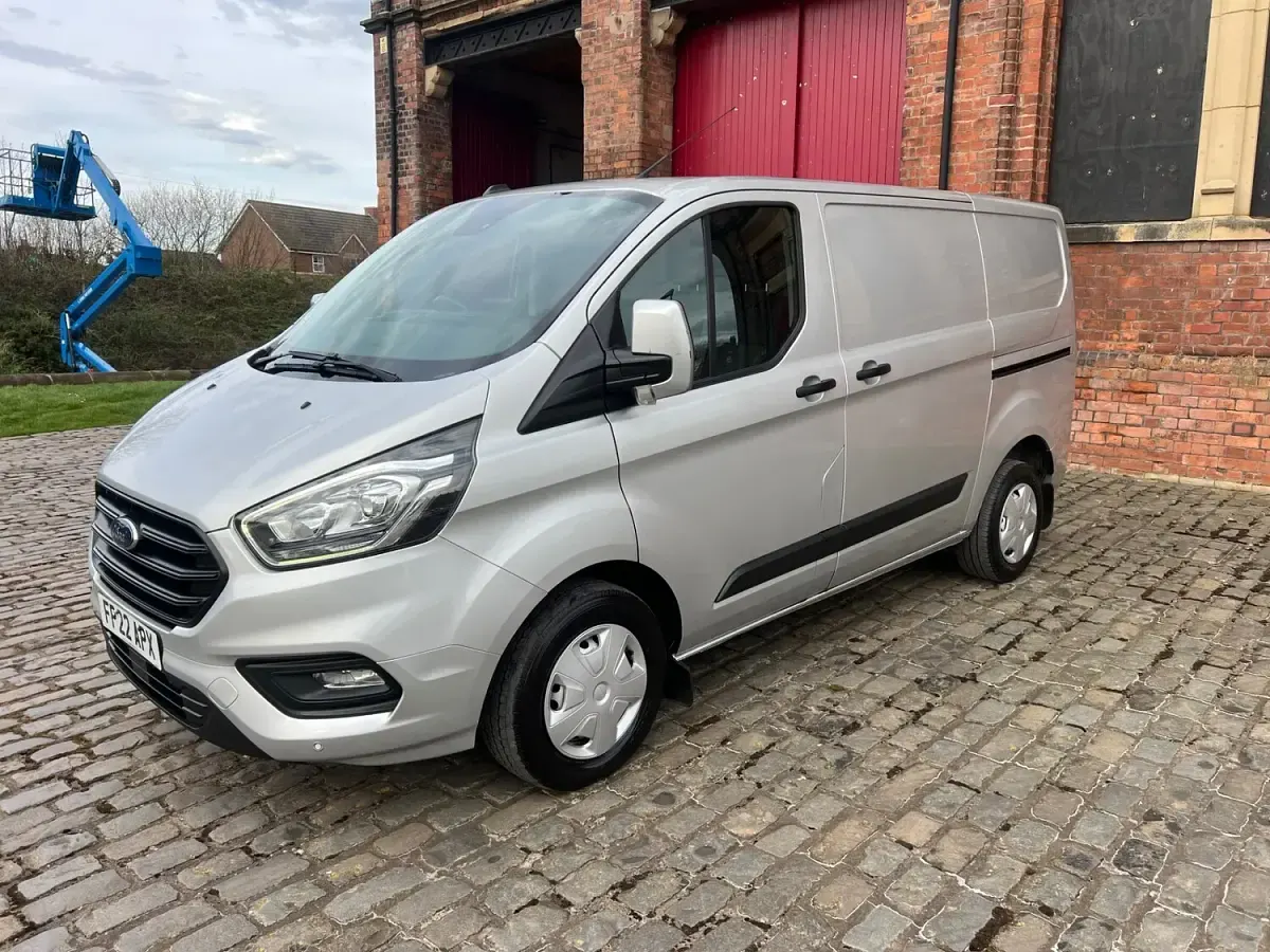 Used Ford Transit Custom Trend 130 HP (95 kW) 2022 Silver Van