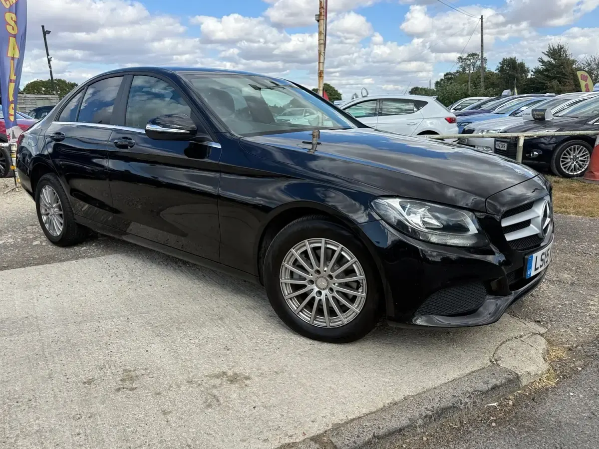 Used Mercedes C220 SE 170 HP (125 kW) 2015 Black Sedan