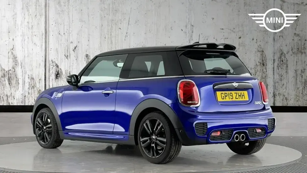 Usado Mini Cooper S Hatch 189 CV (139 kW) 2019 Azul Utilitario