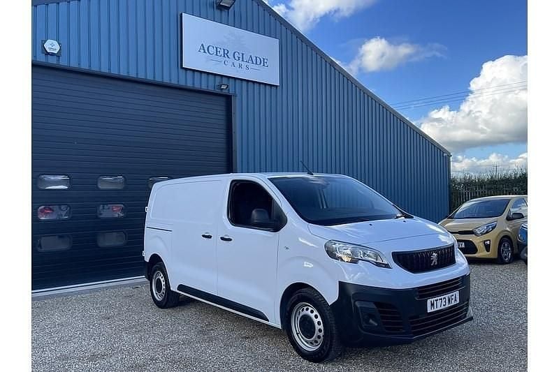 White Used 2023 Peugeot Expert Premium Van | £14,490 (Fair price) - Image 1/4