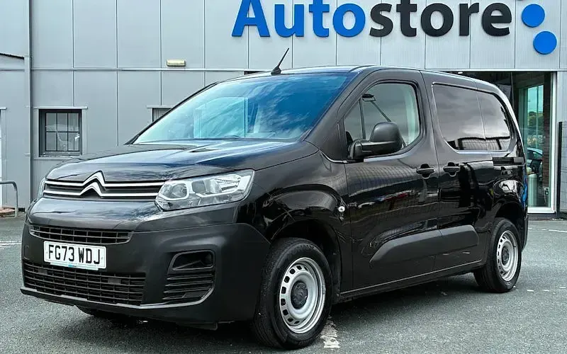 Used Citroën Berlingo 102 HP (75 kW) 2023 MPV