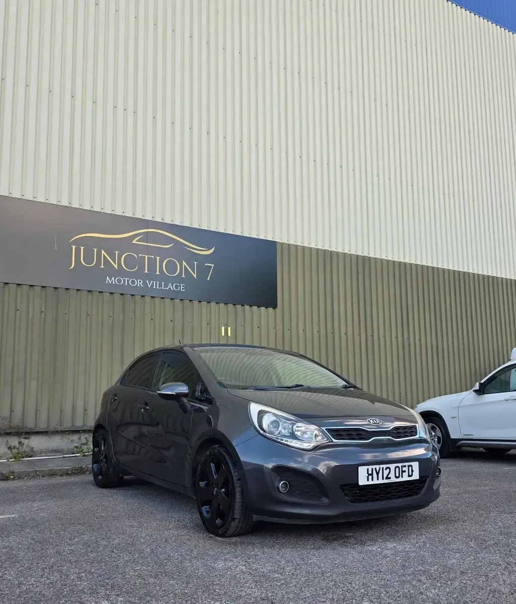 Used Kia Rio 109 HP (80 kW) 2012 Grey Hatchback