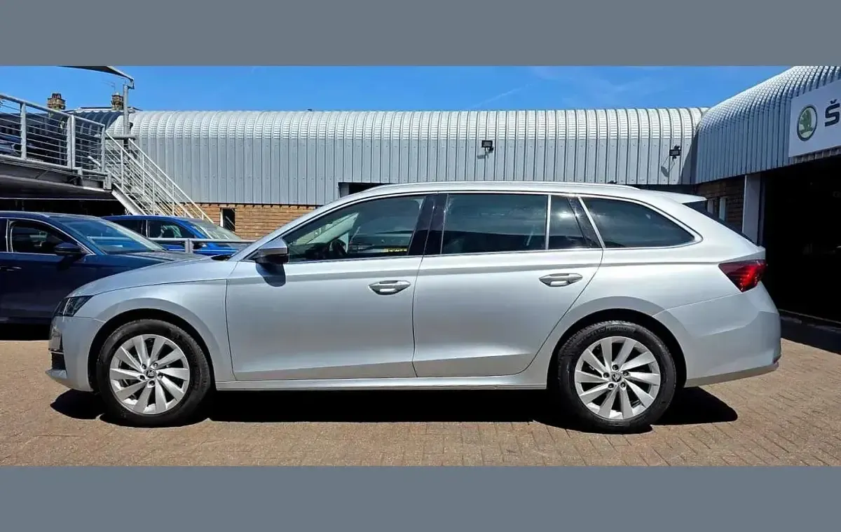 New Skoda Octavia SE L 147 HP (108 kW) 2025 Silver Estate