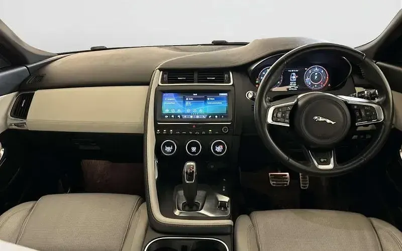 Używany Jaguar E-Pace R-Dynamic 241 KM (177 kW) 2020 SUV