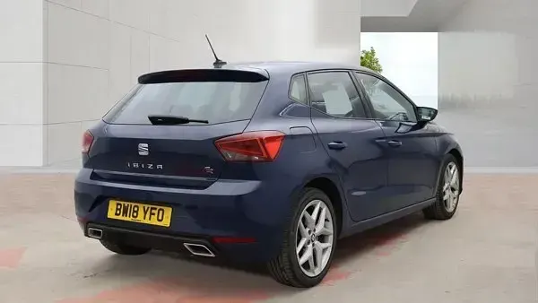Usado Seat Ibiza FR 115 HP (84 kW) 2018 Azul Citadino