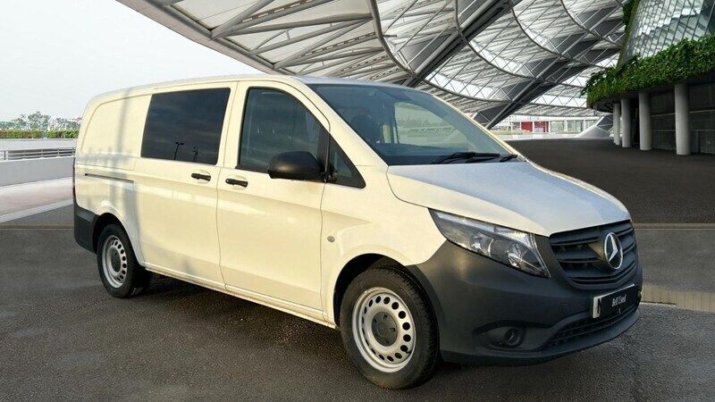 White Used 2023 Mercedes Vito Progressive MPV | £21,977 (Fair price) - Image 1/4