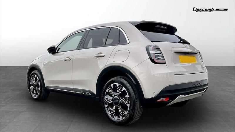 Used Fiat 600 La Prima 99 HP (72 kW) 2024 Brown SUV