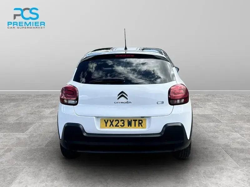 Used Citroën C3 PureTech 81 HP (59 kW) 2023 White Hatchback
