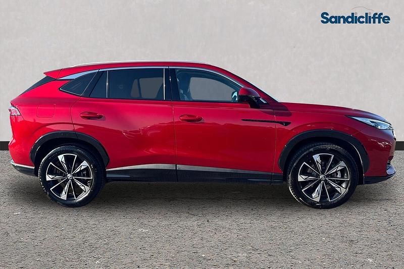 Used MG HS Trophy 224 HP (164 kW) 2024 Tri coat  dynamic red SUV