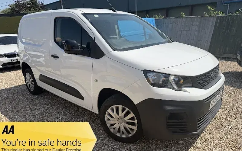 Used Peugeot Partner 102 HP (75 kW) 2022 MPV