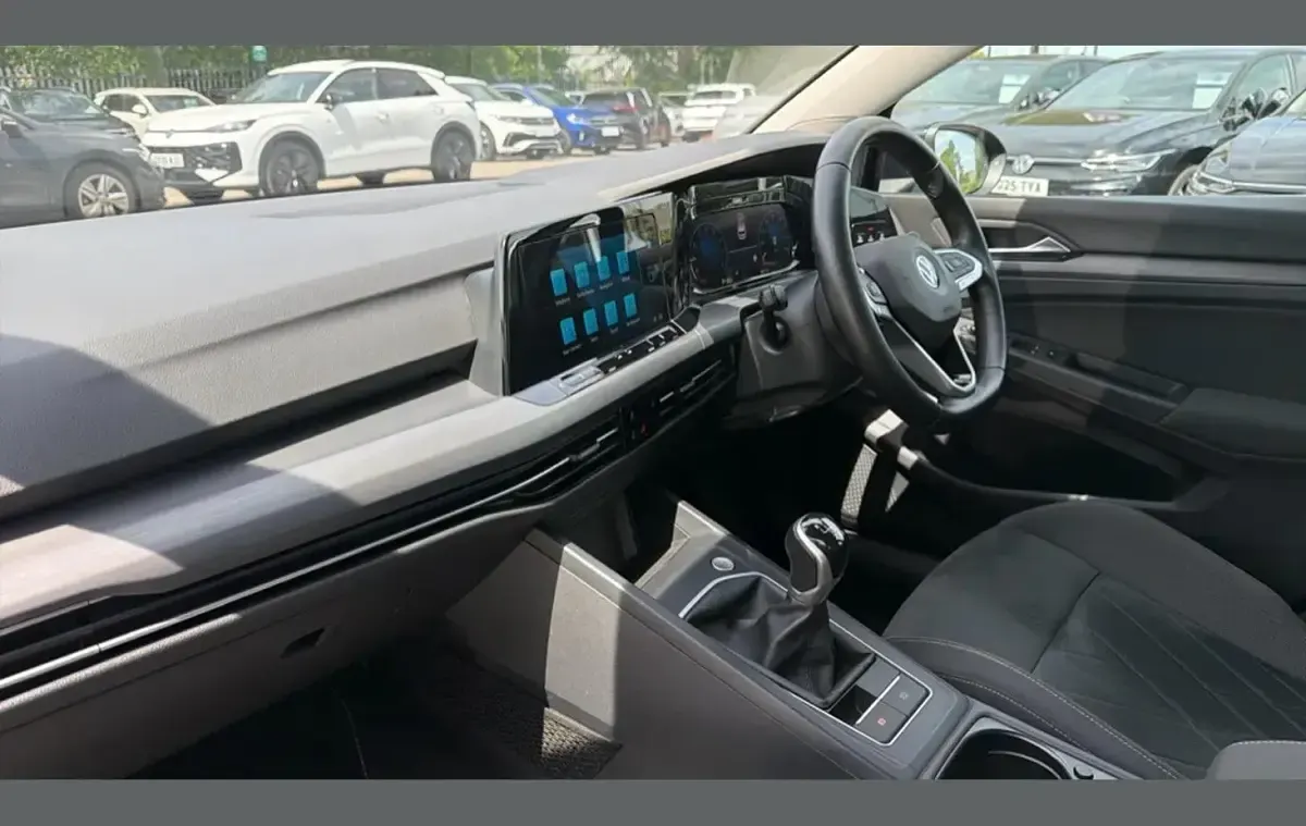Used VW Golf VIII Style 128 HP (94 kW) 2021 Black Hatchback