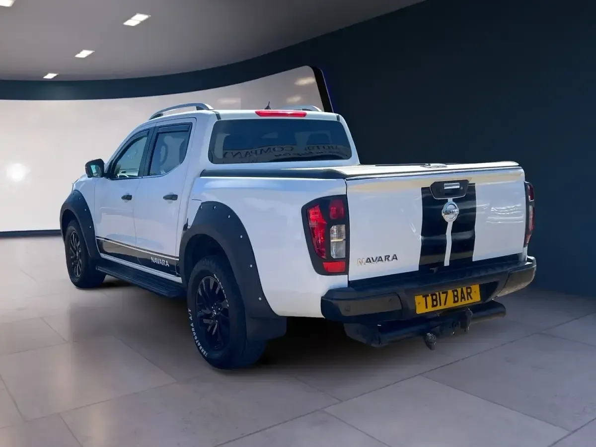 Usado Nissan Navara Tekna 2017 Blanco Pickup/Camioneta