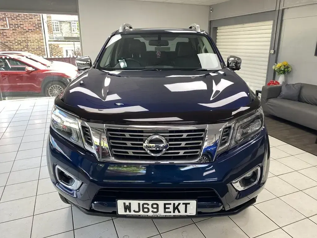 Used Nissan Navara Tekna 190 HP (139 kW) 2019 Blue Pickup