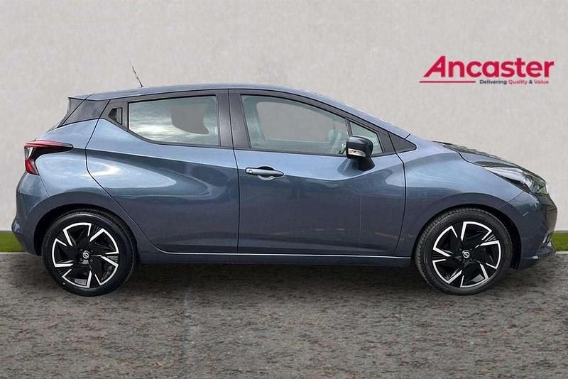 Usata Nissan Micra Acenta 92 CV (67 kW) 2022 Grigio Utilitaria