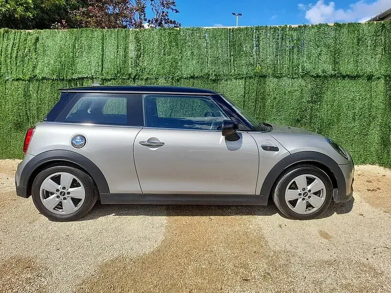 Used Mini Cooper S Classic 176 HP (129 kW) 2023 Silver Hatchback