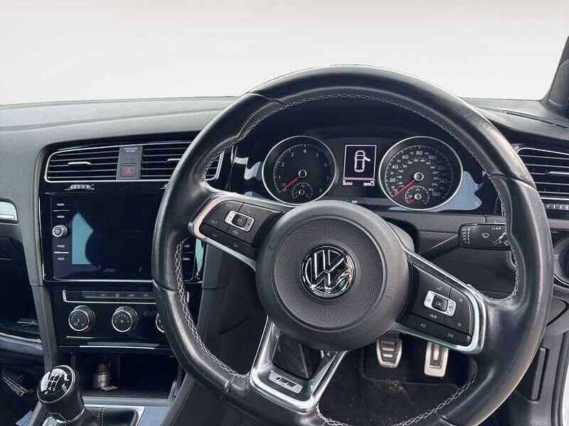 Used VW Golf VII R-line 2019 White Hatchback
