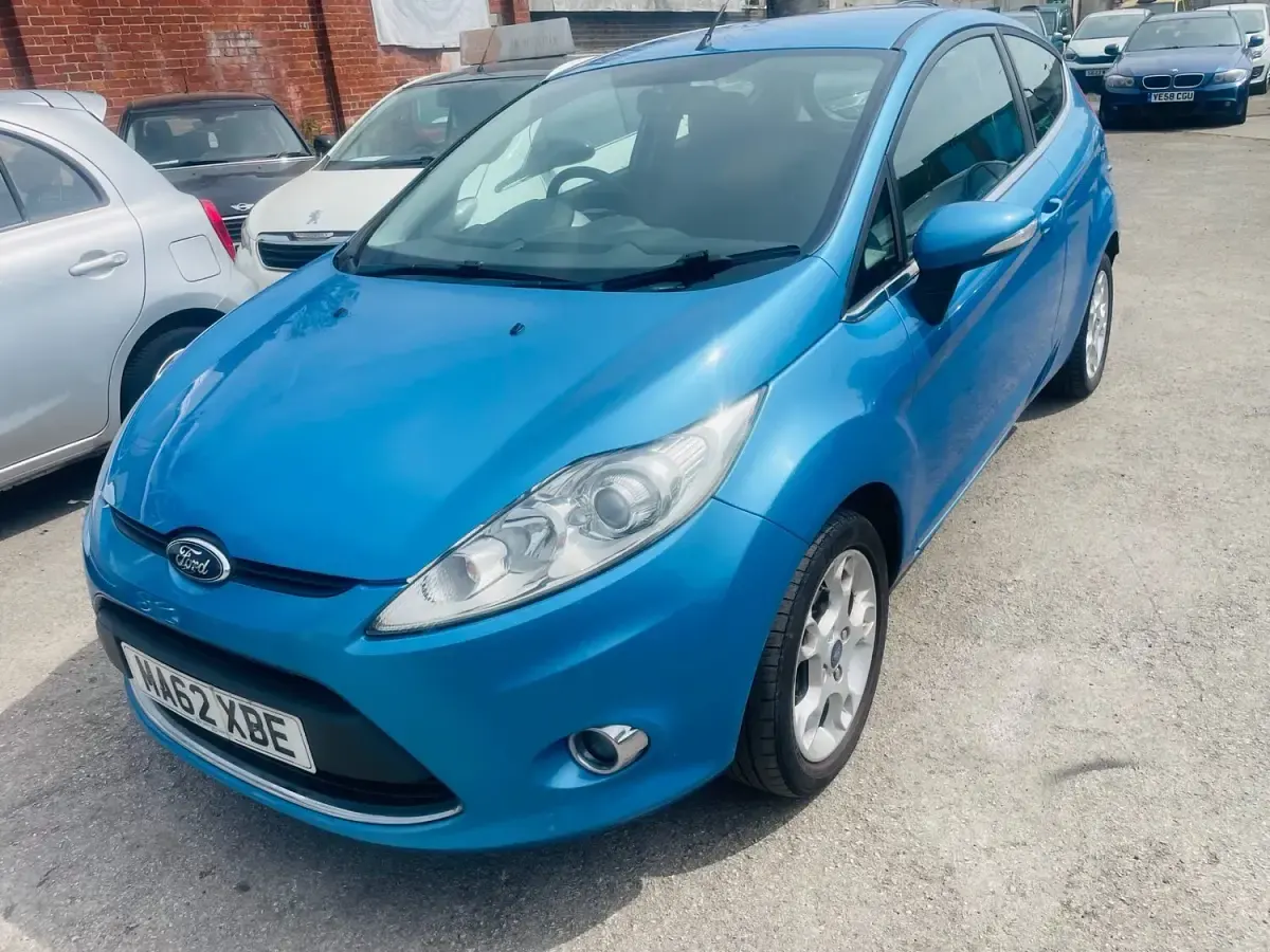 Used Ford Fiesta Zetec 2012 Blue Hatchback