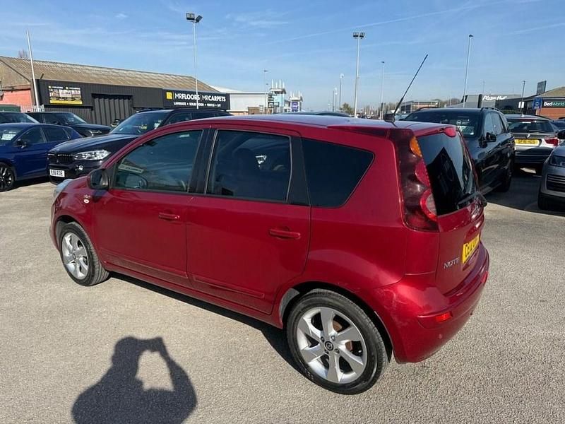 Used Nissan Note N-TEC 88 HP (64 kW) 2012 Red Hatchback