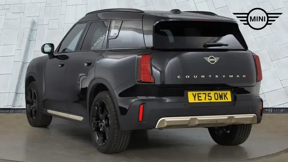 Used Mini Countryman 215 HP (158 kW) 2025 Black SUV