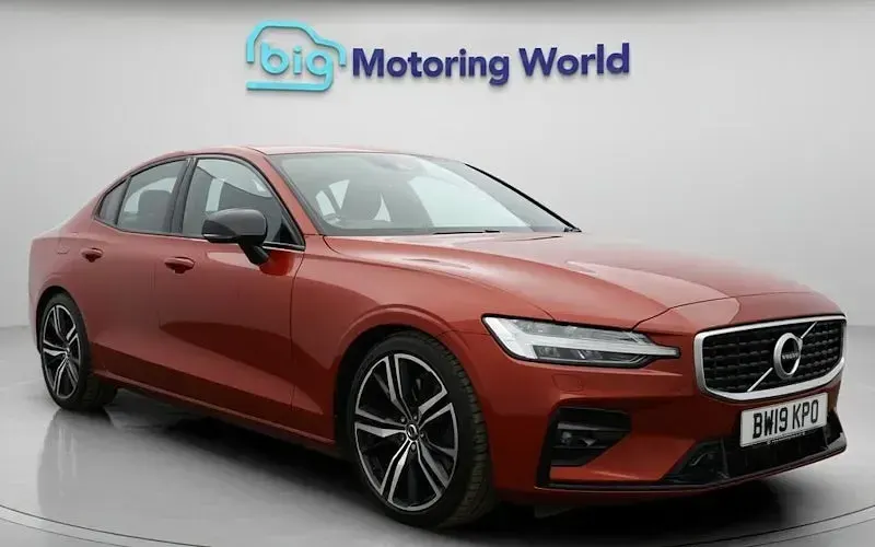Used Volvo S60 R-Design 250 HP (183 kW) 2019 Sedan